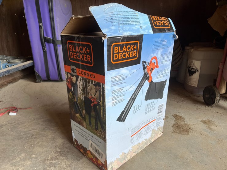 #3424-•-black-and-decker-corded-blower/vacuum-image-2