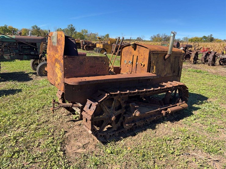 caterpillar-ten-image-3