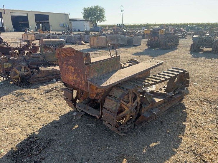 caterpillar-22-image-3
