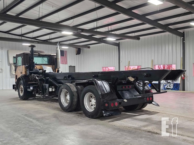 2002-mack-mr600-image-4