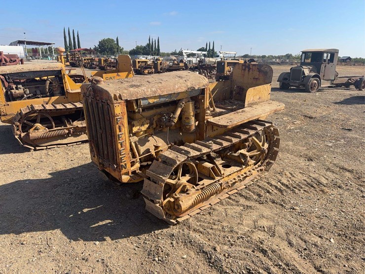 caterpillar-fifteen-image-1