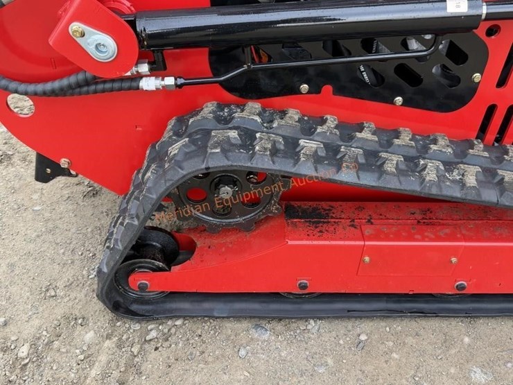 2026-sd-lanch-ssl60-mini-track-loader-image-17