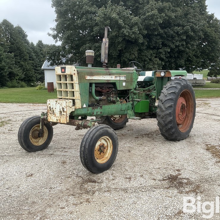 1968 Oliver 1650 2WD Tractor