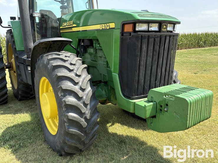 2000-john-deere-8410-mfwd-tractor-image-11