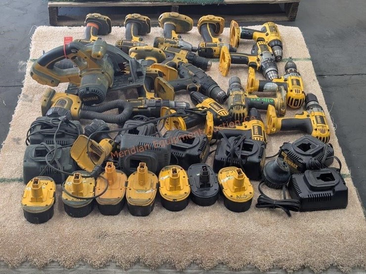 pallet--assorted-dewalt-18v-tools-image-5