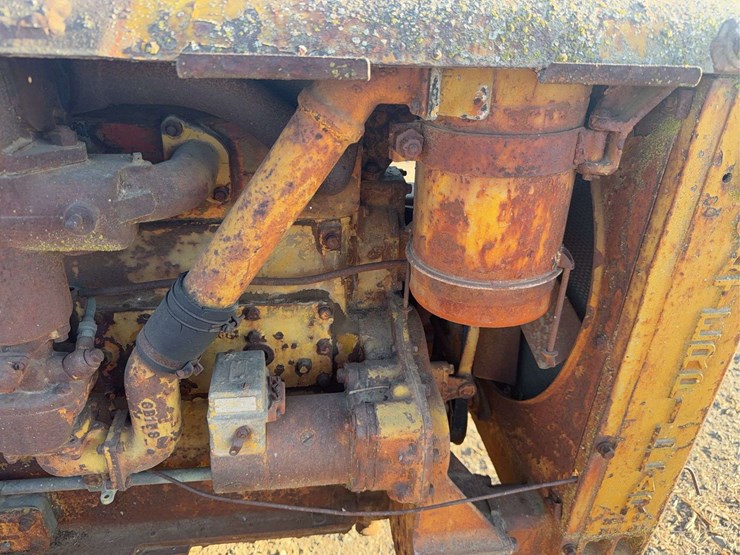 caterpillar-thirty-image-20