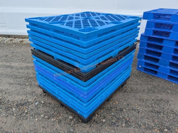 ~27--plastic-pallets-image-2