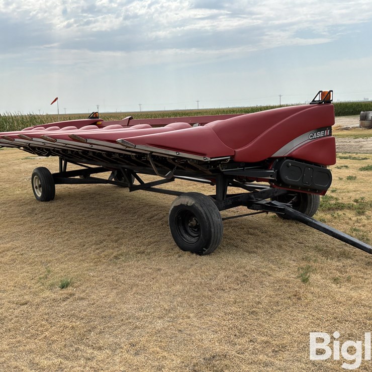 2011 Case IH 3208 30 Converted Corn Head To Row Crop Head W/Header Trailer