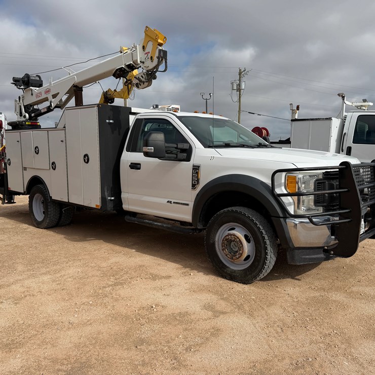 2017 FORD F550