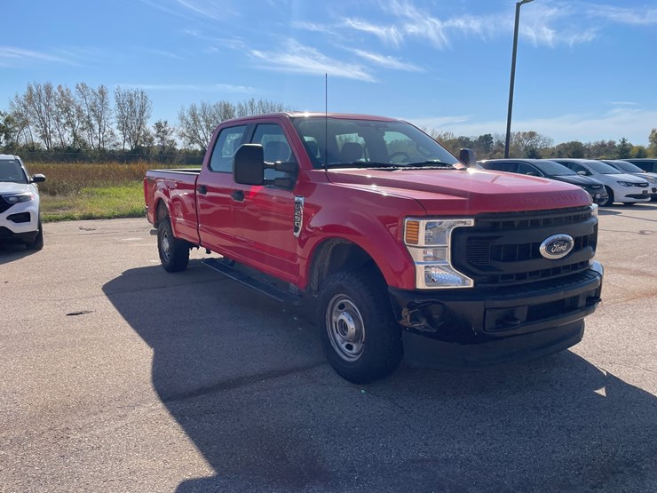 #1525-•-2021-ford-f-250-xl-pickup-truck-(has-wi-title)-image-13