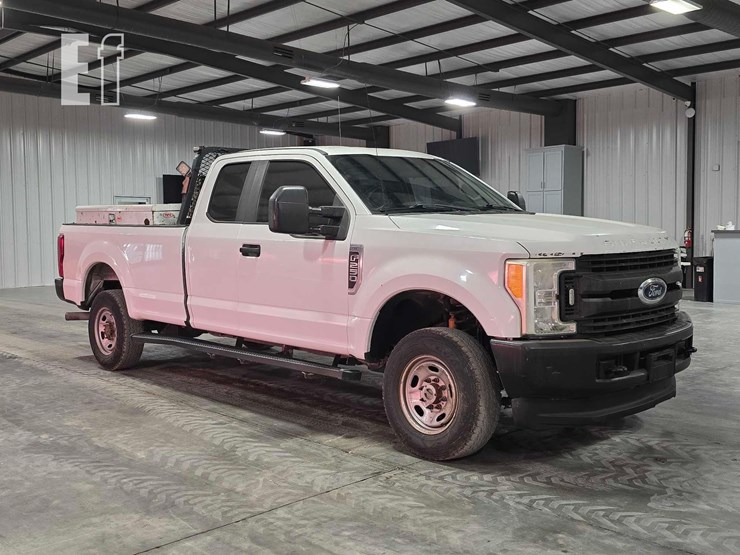 2017-ford-f250-sd-xl-image-2
