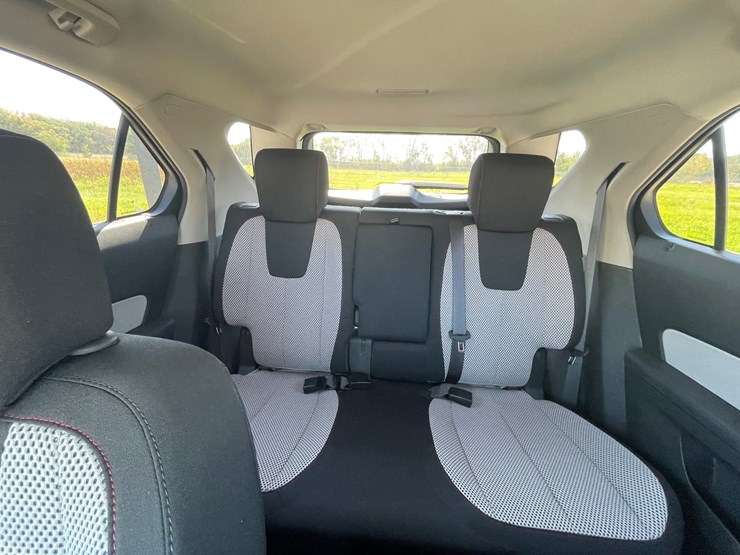 #1530-•-2011-chevy-lt-awd-equinox-suv-(has-wi-title)-image-29