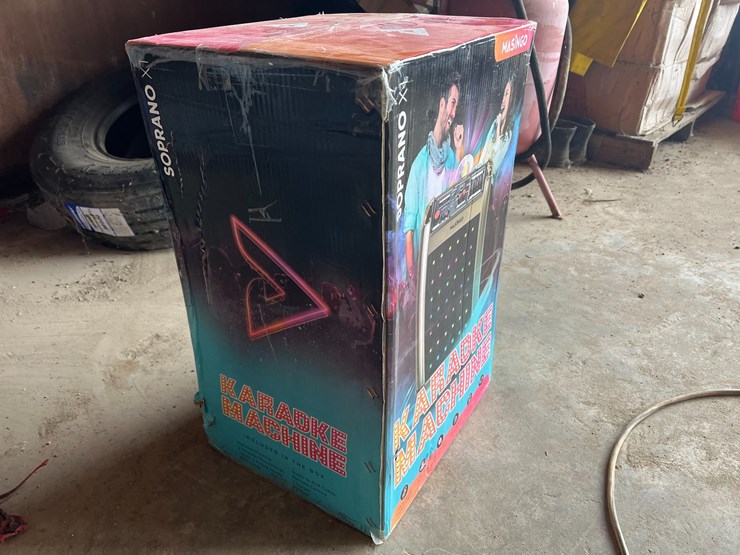 #2021-•-soprano-xt-karaoke-machine-image-2