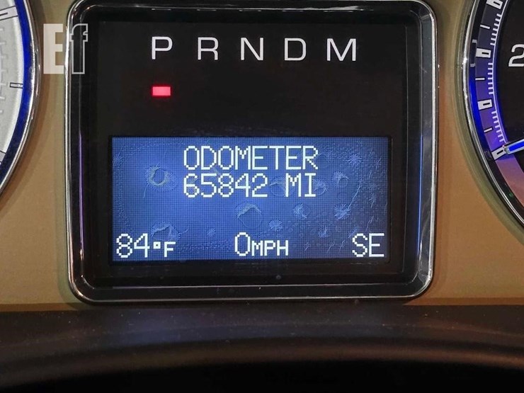 2013-cadillac-escalade-platinum-image-13
