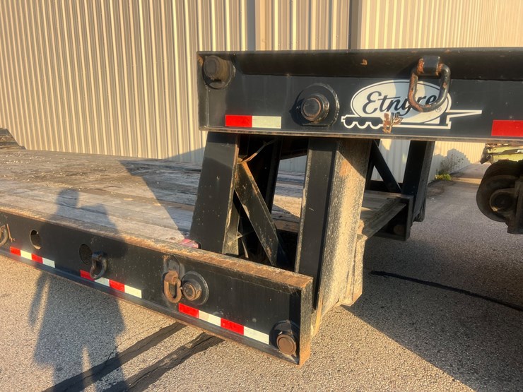 #1511-•-2001-sterling-tri-axle-heavy-haul-day-cab-semi-(has-wi-title)-with-2014-etnyre-tri-axle-lowboy-trailer-(has-wi-title)-image-79