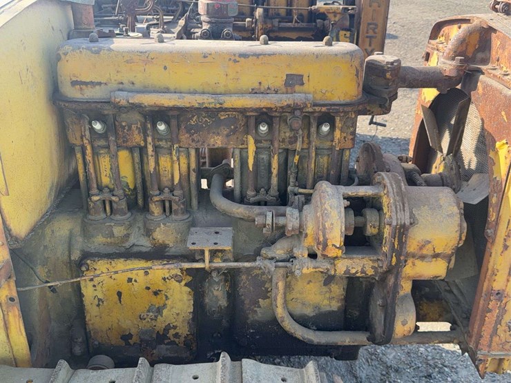 caterpillar-twenty-image-30