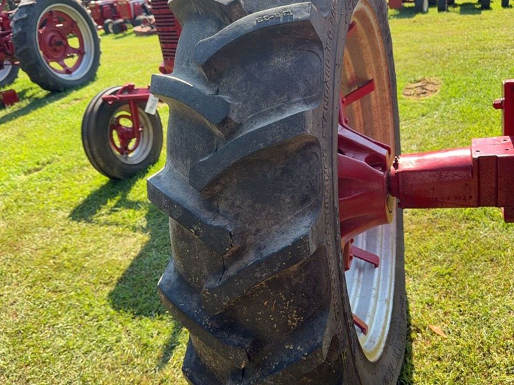 1942-farmall-m-image-21