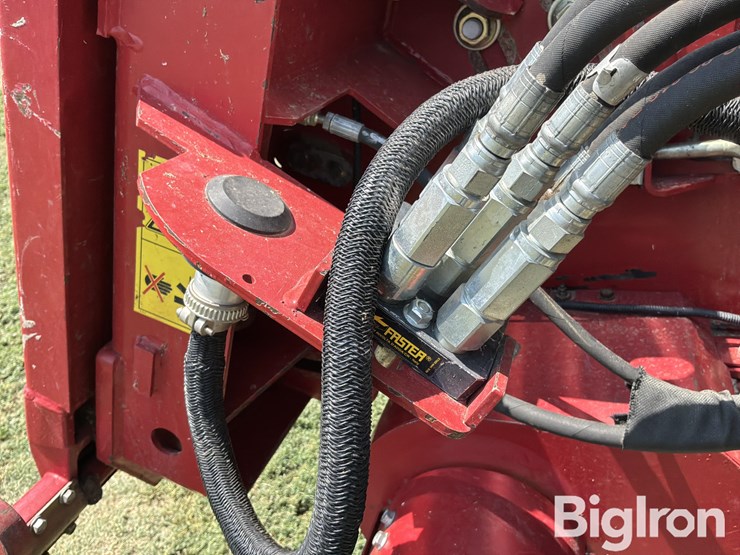 2013-case-ih-7130-axial-flow-2wd-combine-image-17