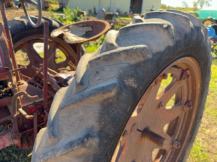 farmall-f-14-image-32