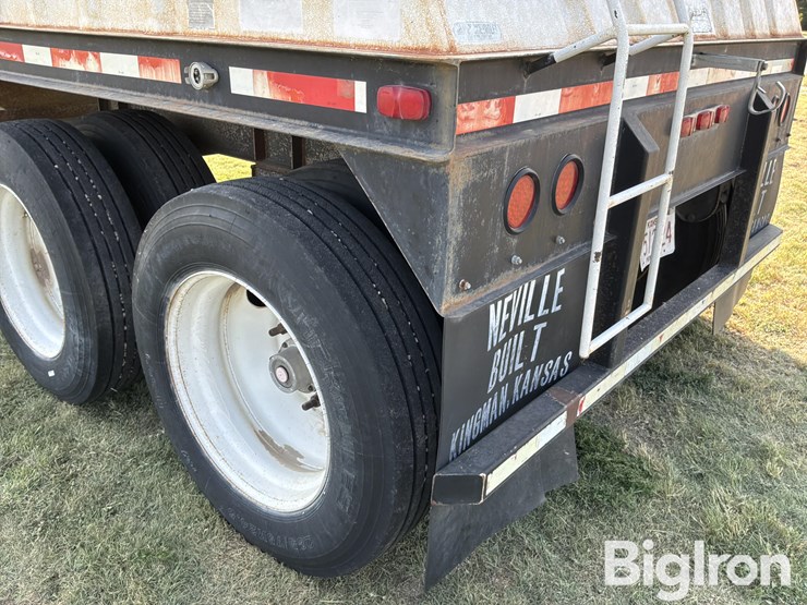 2002-neville-built-t/a-grain-trailer-image-19
