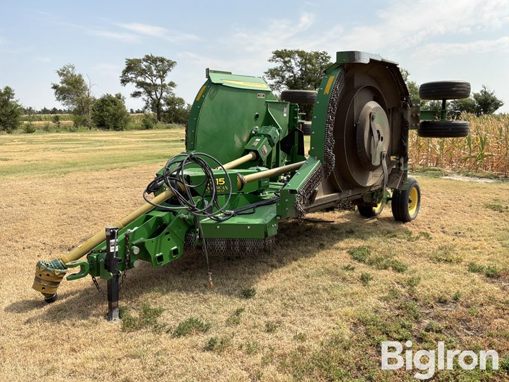 2020-john-deere-r15-15'-batwing-rotary-mower-image-1
