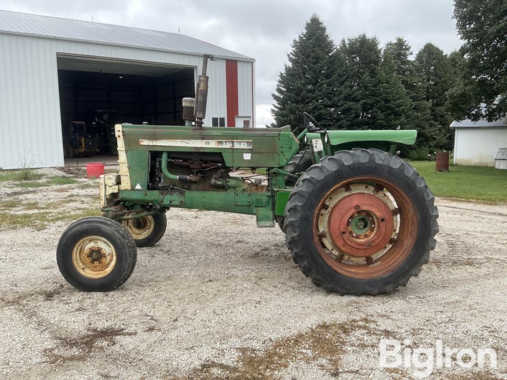 1968-oliver-1650-2wd-tractor-image-8