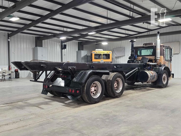 2002-mack-mr600-image-3