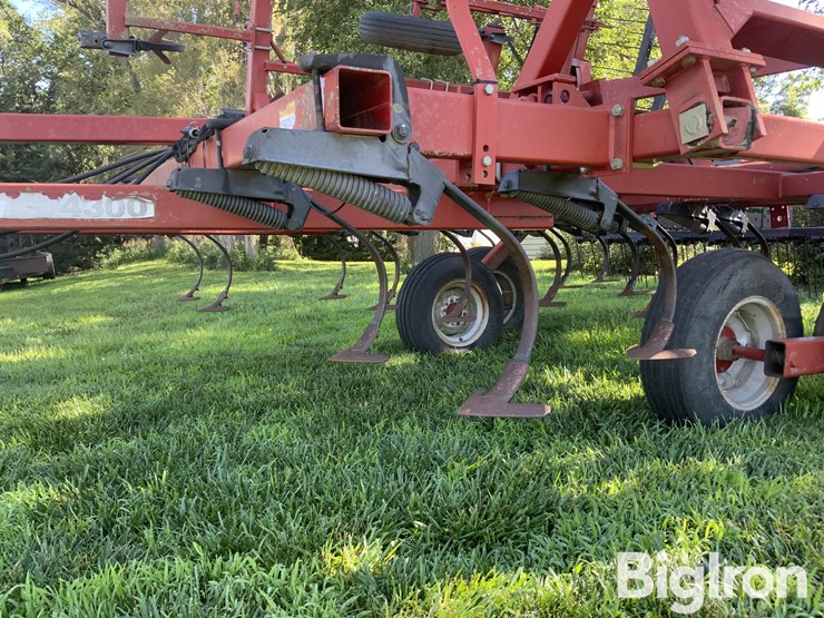 case-ih-4300fc-24'-vibra-shank-field-cultivator/harrow-image-19