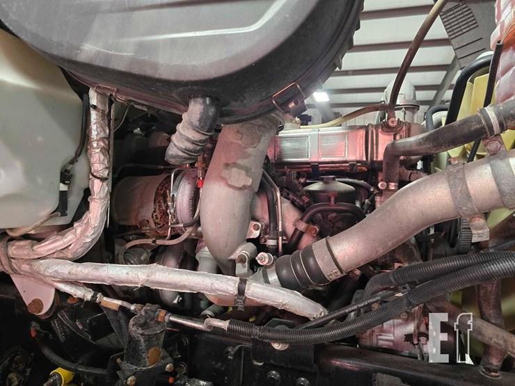 2016-caterpillar-ct660-image-30