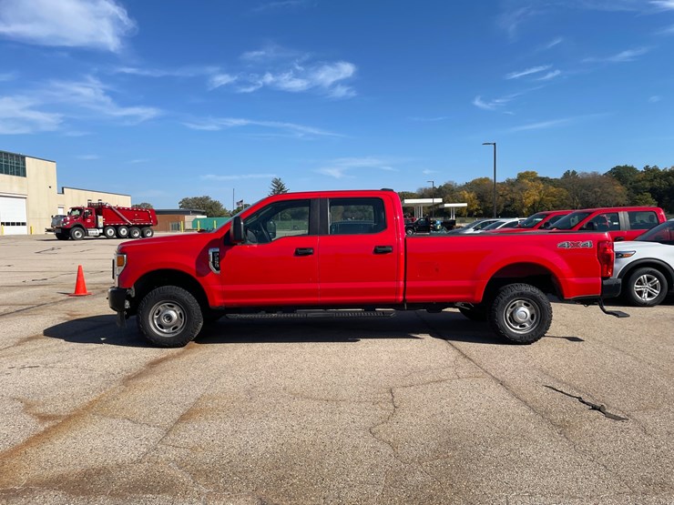 #1525-•-2021-ford-f-250-xl-pickup-truck-(has-wi-title)-image-34