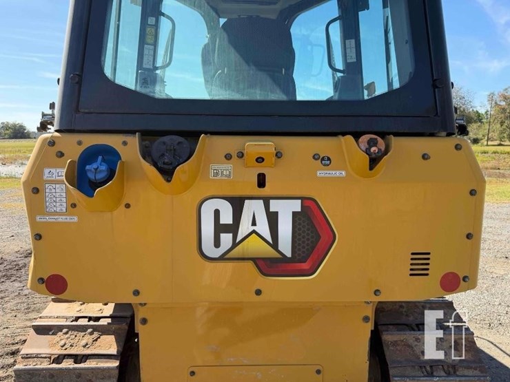 2020-caterpillar-d1-image-18