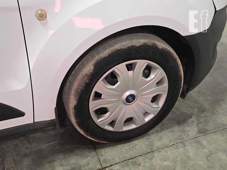 2022-ford-transit-connect-image-22