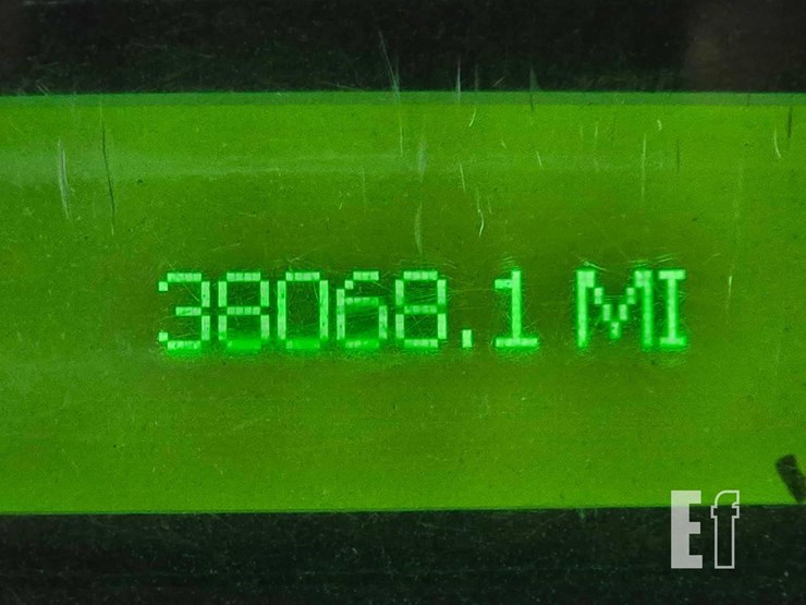 2010-freightliner-business-class-m2-106-image-14