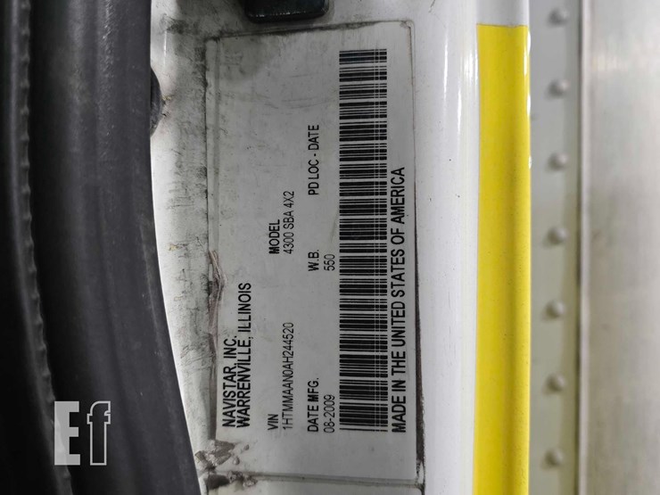 2010-international-durastar-4300-image-23