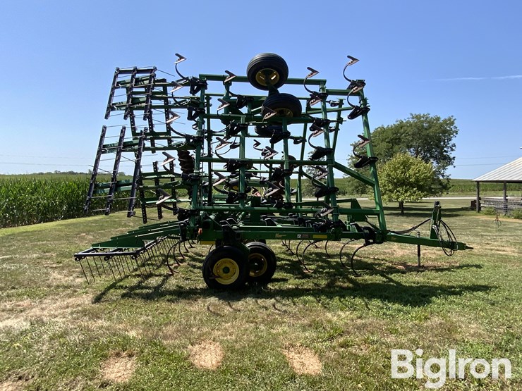 john-deere-980-32'-field-cultivator-image-4