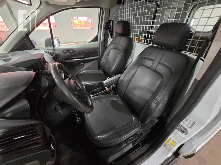 2022-ford-transit-connect-image-9