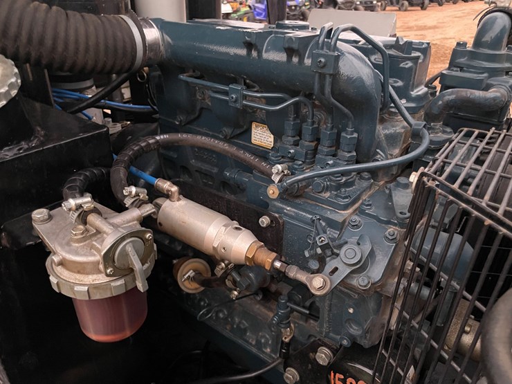 #1089-•-2015-rotair-d-185-t4i-towable-air-compressor-image-26