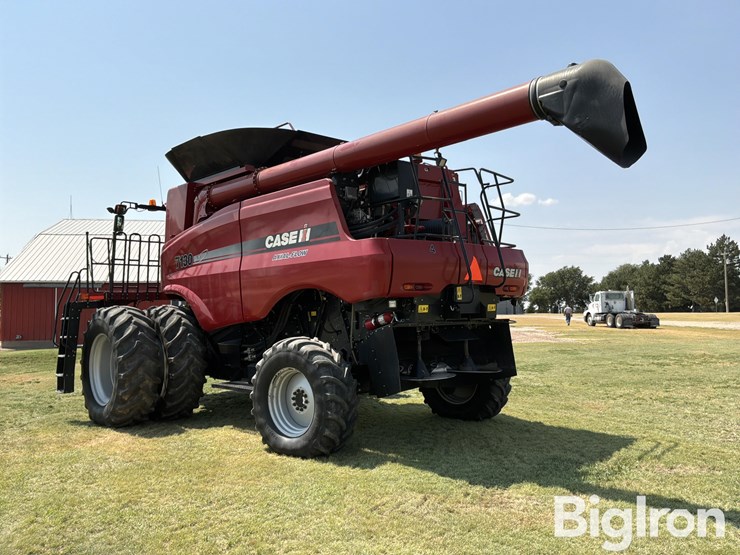 2013-case-ih-7130-axial-flow-2wd-combine-image-7