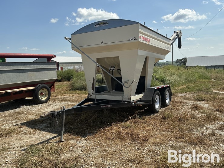 friesen-seed-express-240-seed-tender-image-1