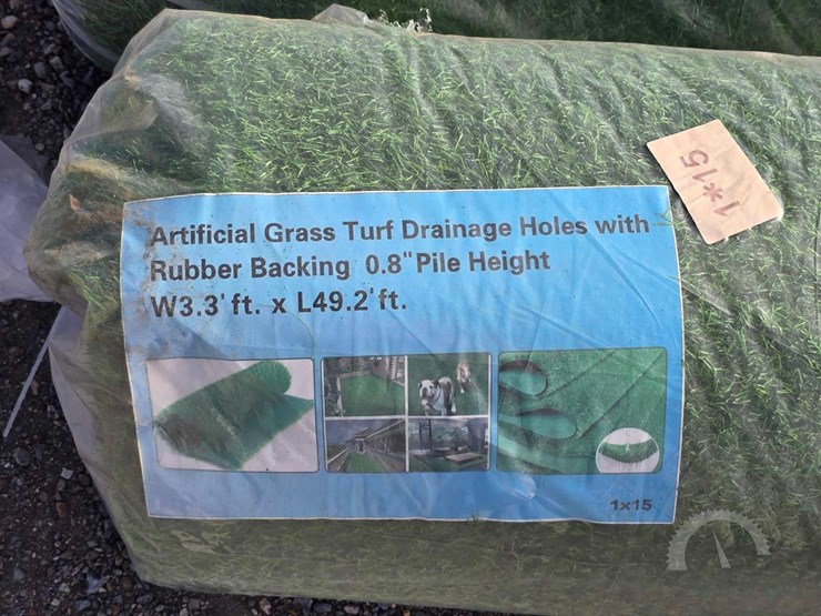 qty.-(2)-artificial-grass-turf-rolls-image-2