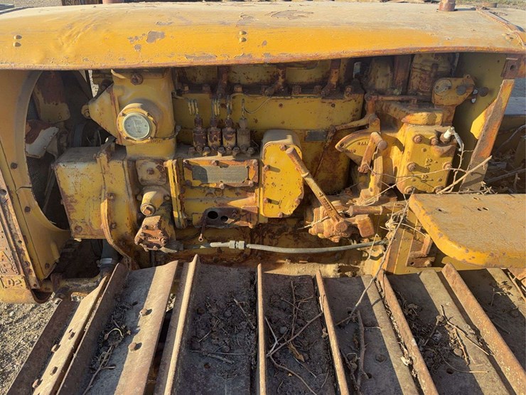 caterpillar-d2-image-16