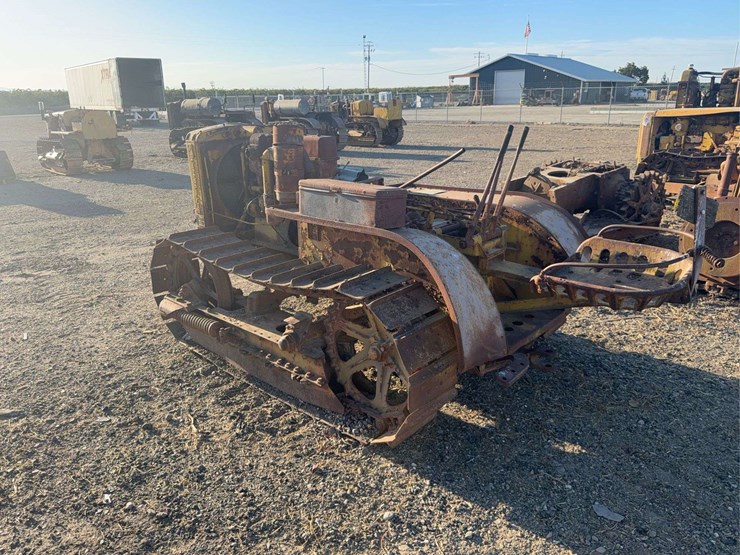 caterpillar-twenty-two-image-2