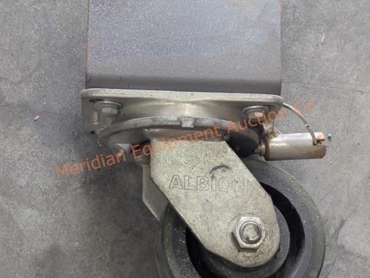6"-hd-albion-caster-wheels-w/-sb-container-locks-image-12