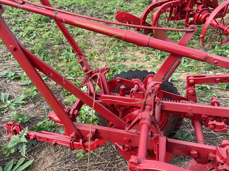 oliver-two-bottom-plow-image-24
