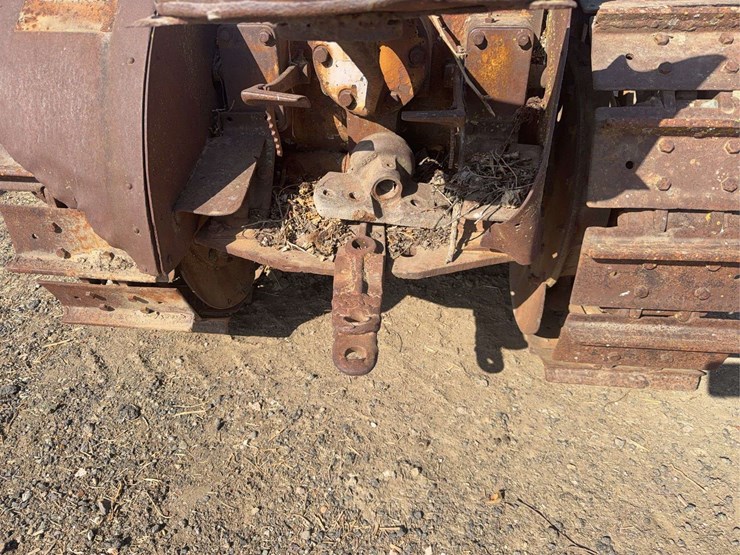 caterpillar-thirty-image-17