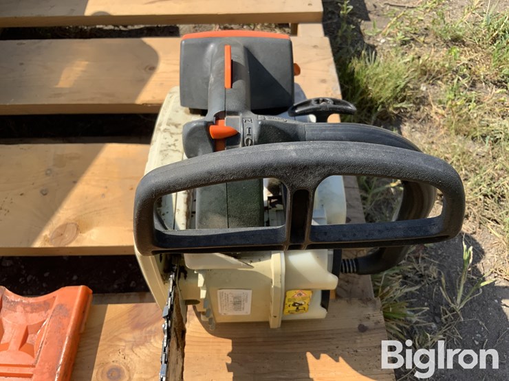 stihl-ms-192t-14”-chainsaw-image-11
