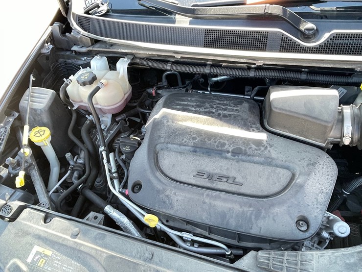 #1515-•-2020-chrysler-voyager-mini-van-(has-wi-title)-image-20