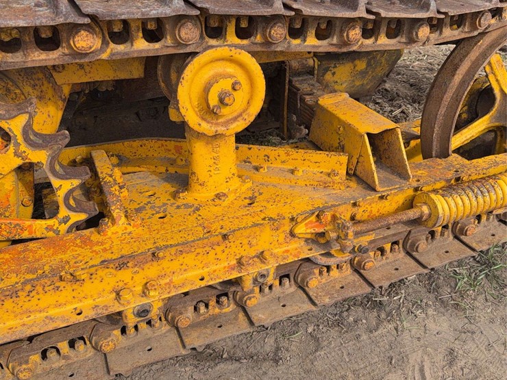 caterpillar-twenty-eight-image-25
