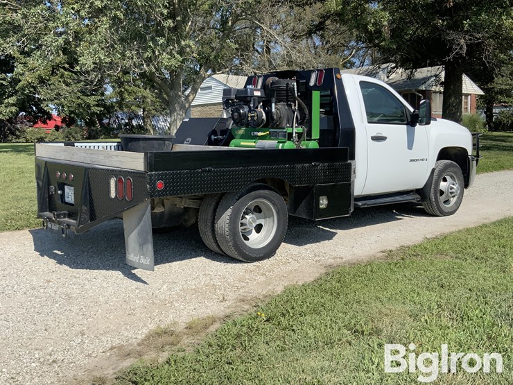 2009-chevrolet-silverado-3500-hd-4x4-flatbed-service-truck-image-5
