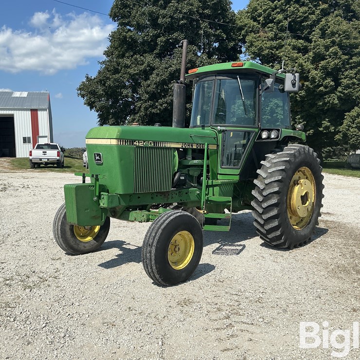 1981 John Deere 4240 2WD Tractor
